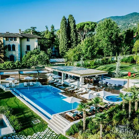 Ikador Luxury Boutique & 5*