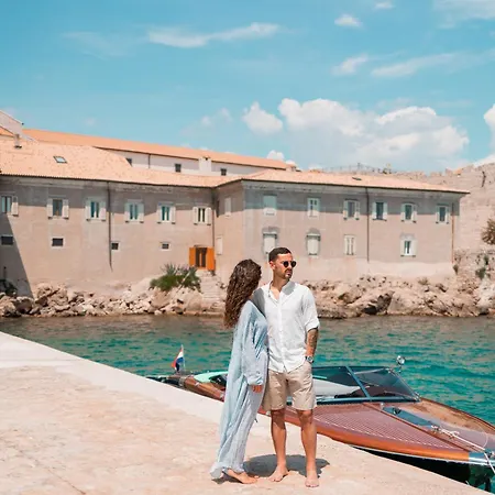 Ikador Luxury Boutique & Hotel 5*