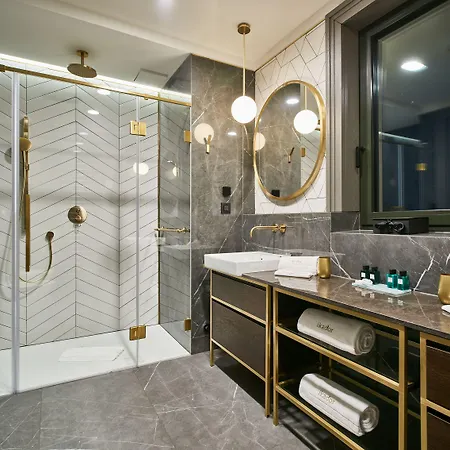 Ikador Luxury Boutique & 5*