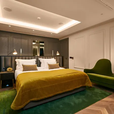 Ikador Luxury Boutique & 5*