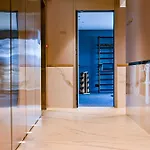 فندق Ikador Luxury Boutique & 5*