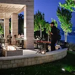 Ikador Luxury Boutique & 5* أوباتيا