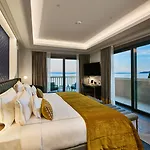 فندق Ikador Luxury Boutique & 5*