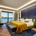 Ikador Luxury Boutique & 5*