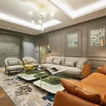 Ikador Luxury Boutique & فندق أوباتيا